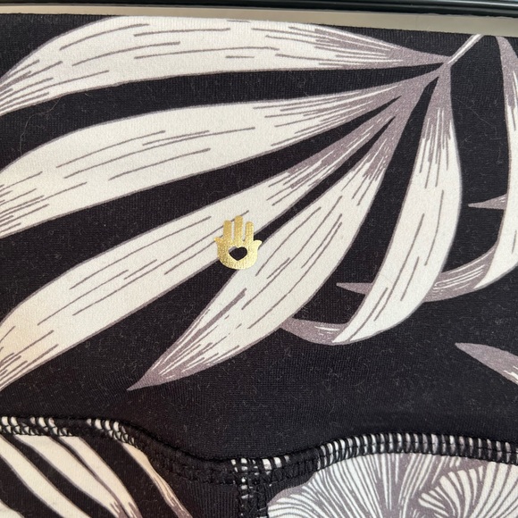 EUC Spiritual Gangster Tropical Leaf-print Perfect High-waist Leggings - size XS - Picture 6 of 7